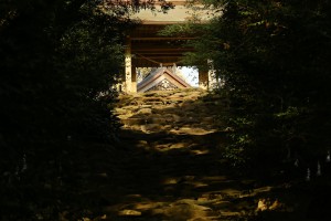 東霧島神社（つまきりしまじんしゃ）