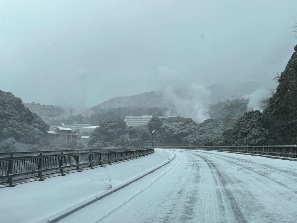 12月23日降雪状況（R223霧島神宮～霧島温泉丸尾 AM9時）